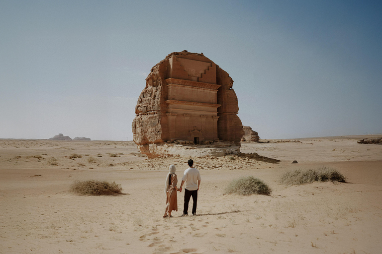 Authentic 2-days AlUla Experience with Hotel & Local Guide