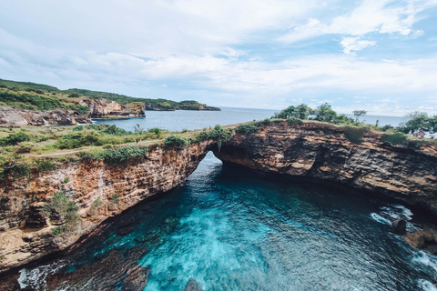 Nusa Penida: West Trip & Snorkeling Manta Bay with Lunch Snorkeling and Penida tour all Include Shuttle hotel In Bali