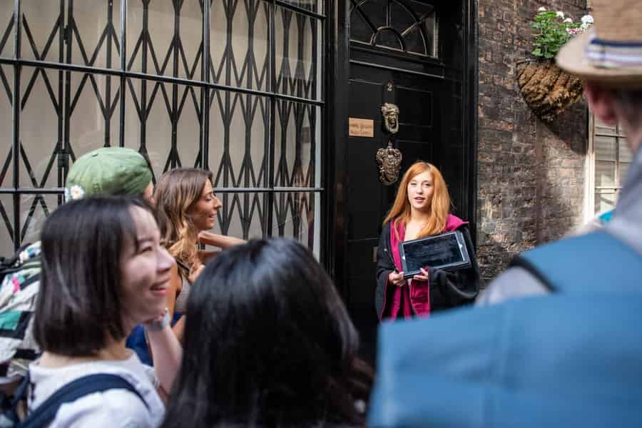 London: Harry Potter Filme Rundgang (Kinder gehen kostenlos). Foto: GetYourGuide London: Harry Potter Filme Rundgang (Kinder gehen kostenlos). Foto: GetYourGuide