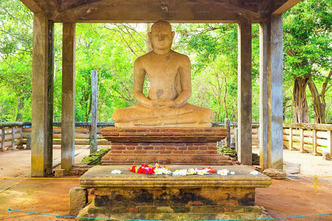 Sigiriya Dambulla Anuradhapura & Wilpattu safari 3-Day Tour Air Conditioned Van
