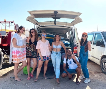 Lisbon Surf Guide - Surf class & Pick Up