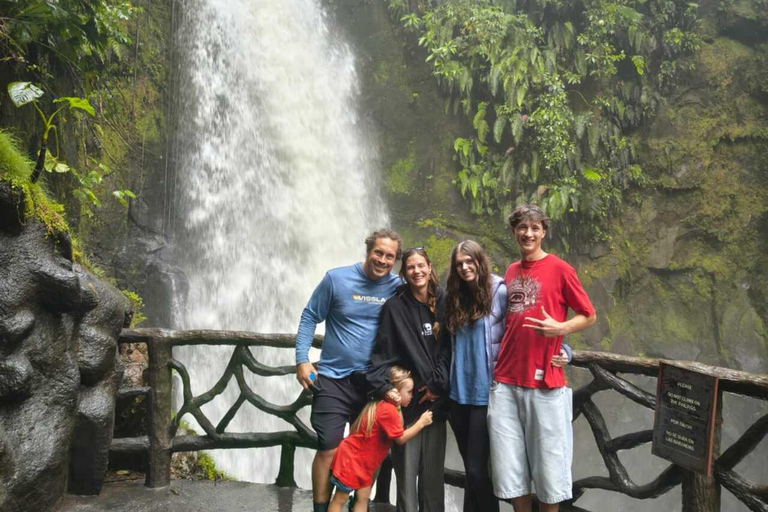 San José: La Paz Waterfalls & Cloud Forest Guided Tour La Paz Waterfall Gardens Tour & Transfer. WITHOUT LUNCH