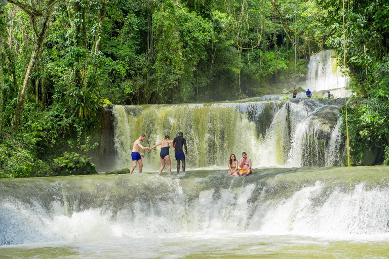 蒙特哥湾/尼格瑞尔阿普尔顿朗姆酒之旅（Appleton Rum Tour）和 YS 瀑布滑索（YS Falls Zipline