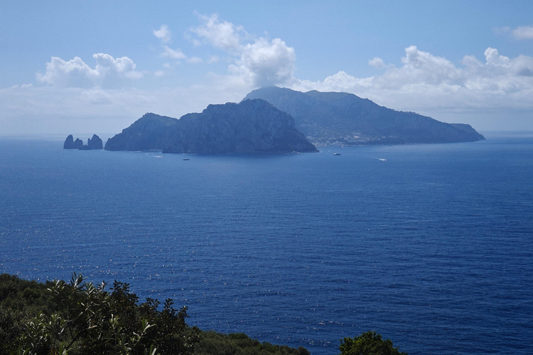 Sorrento Coast: Discover Hidden Gems by Vespa with a Buddy