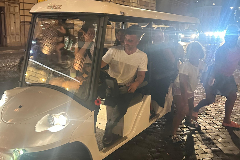 Roma: tour in golf cart con servizio di prelievo in hotelRoma: tour serali privati in golf cart nel centro della città