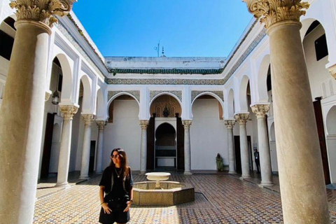 Da Casablanca: tour guidato di Tangeri con treno ad alta velocità