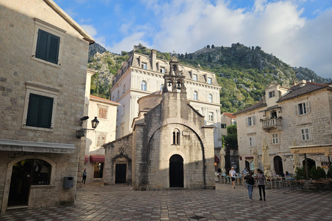 Tour a pie por el casco antiguo de Kotor