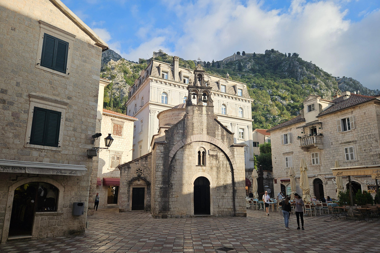 Tour a pie por el casco antiguo de Kotor