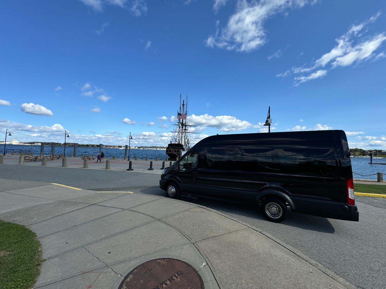 90-minütige Newport Scenic Luxury Van Tour (ab 5 Jahren)