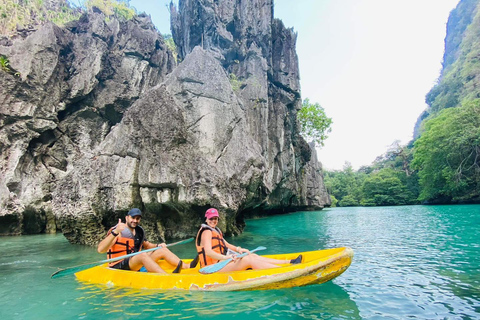 El Nido: Giro delle isole A con kayak nella Big LagoonBARCA PRIVATA