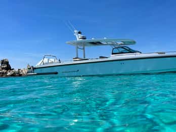 Porto Vecchio : Daily boat rental with skipper