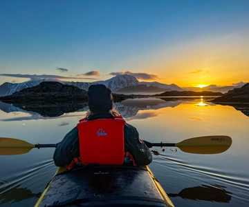 Lofoten: Half-Day Winter Kayak Adventure