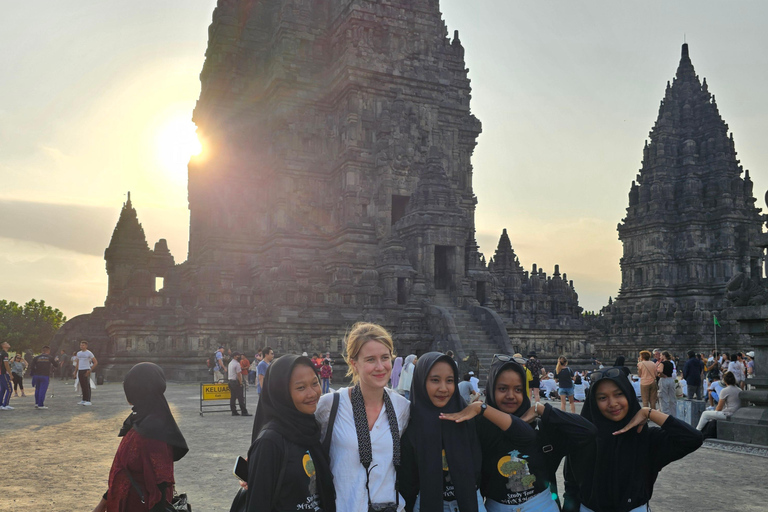 Lo más destacado de Yogyakarta: tour por el volcán Merapi y los templosPuntos destacados de Yogyakarta: tour por el volcán Merapi y los templos