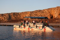 A Catamarano riserva Zingaro e Faraglioni Scopello - Hizvo