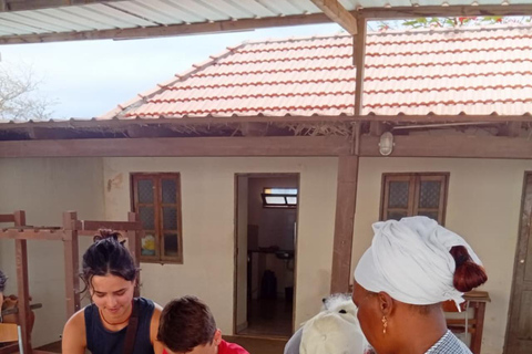 Praia: warsztaty ceramiczne Fonte Lima i degustacja typowego kuskusuPraia: Warsztaty ceramiczne Fonte Lima i degustacja tradycyjnego kuskusu