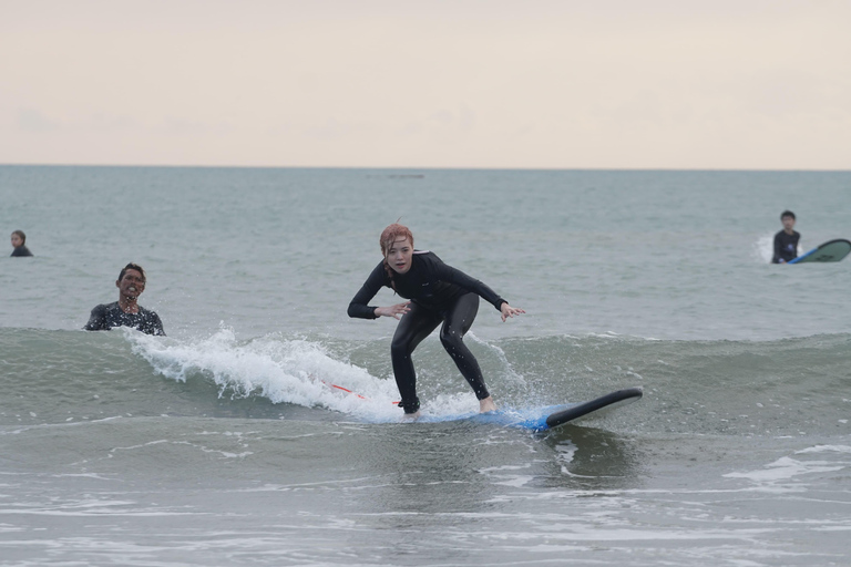 Kuta/Bali: Prywatne lekcje surfingu dla początkujących i średniozaawansowanychPoziom początkujący bez transferu