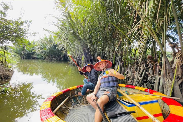 Hoi An: Duck Leader Experience & Coconut Basket Boat Ride
