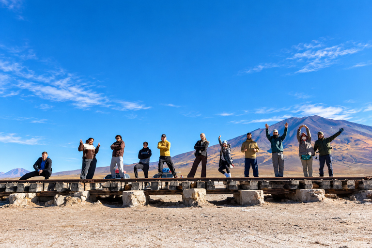 Uyuni Salt Flats & Colorful Lagoons: 3-Day Journey Uyuni Tour with Local Spanish Driver