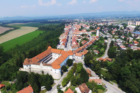 Two Countries, One Day: Private Castles, Coffee, History