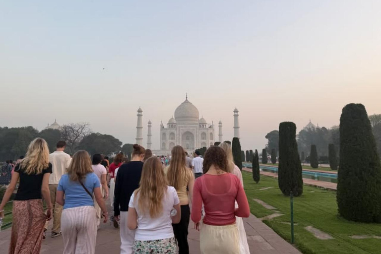From Delhi: Taj Mahal Sunrise & Agra Fort Tour Private Tour Guide Services (Agra)