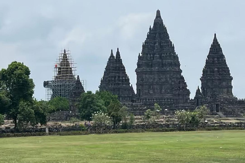 日惹：Jomblang 洞穴私人一日游Jomblang 洞穴和 Merapi 火山吉普车之旅