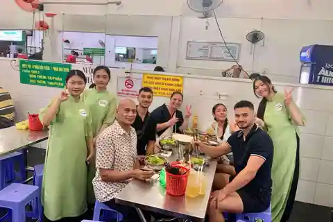 Guten Morgen Saigon mit dem Motorrad I Option: Ao Dai weiblich