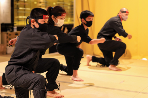 Tokio: Kinderfreundlicher Ninja-Kurs im Samurai Ninja MuseumTokio: Ninja-Trainingserlebnis für Familien