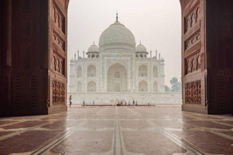 From Delhi: Taj Mahal Sunrise &amp; Agra Day Tour with TransfersPrivate Tour from Delhi with Car, Driver, and Guide Only