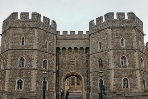 London to Windsor: The Right Royal E-Bike Extravaganza
