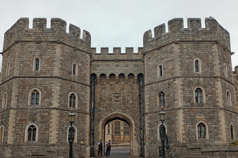 London to Windsor: The Right Royal E-Bike Extravaganza