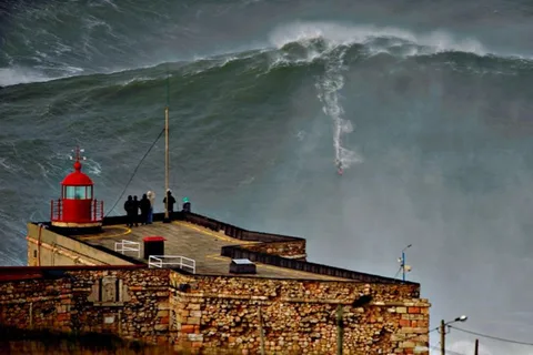 Da Lisbona: Fátima, Batalha, Obidos, Nazaré Tour in auto