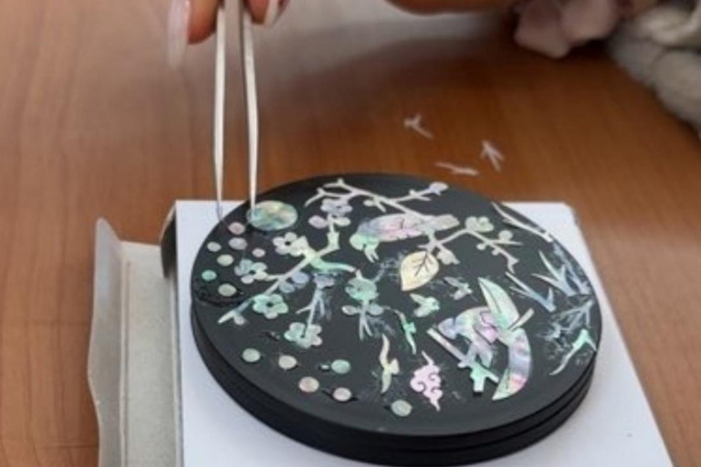 Busan: Mother-of-Pearl Craft Class with Games