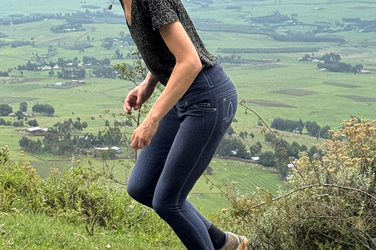 Addis Ababa: Mount Entoto Hike, Injera & Hyena Experience