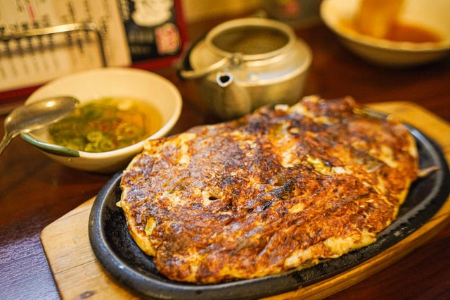 Himeji: Curated Local Gastronomy & Cultural Night Walk