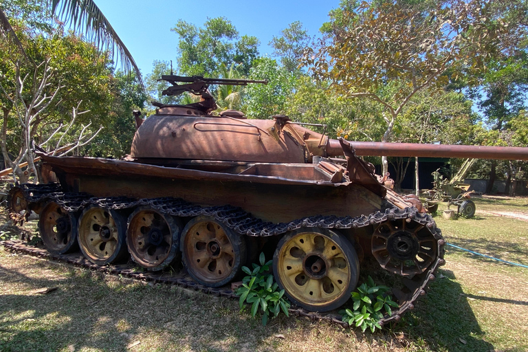 Siem Reap: Silk Farm, Killing Fields & War Museum by Tuk-Tuk Private Tour with Tuk-Tuk Driver