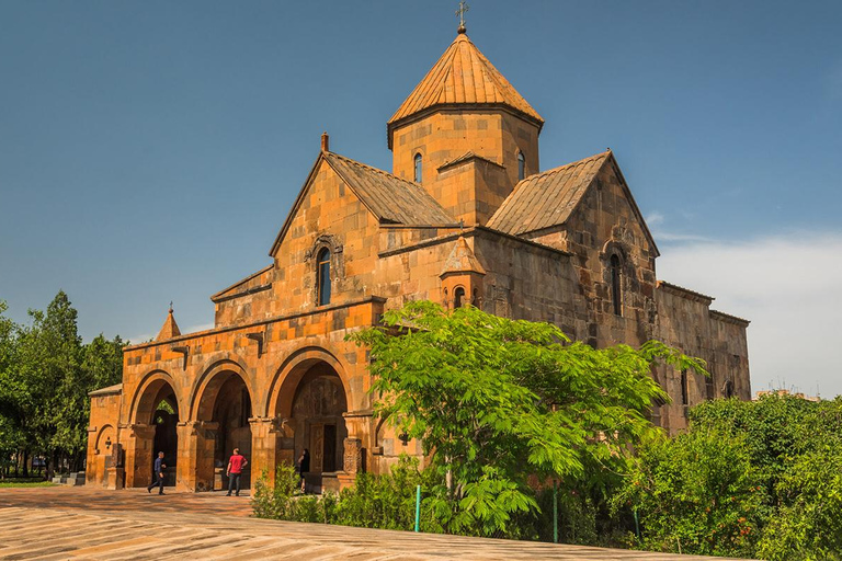 Depuis Erevan : La cathédrale d'Echmiadzin et le temple de ZvartnotsVisite privée avec guide