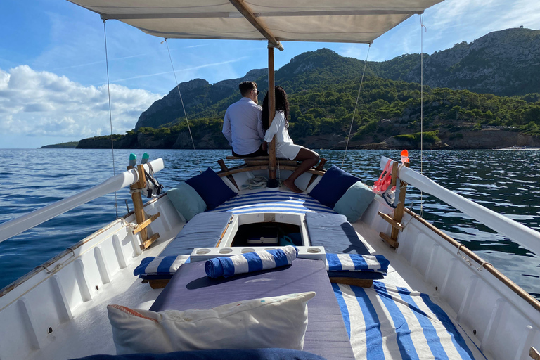 Tour particular pela costa no inverno: Passeio de barco panorâmico de 2,5 horas