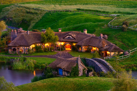 Cidade Cenográfica de Hobbit e Rotorua saindo de Auckland