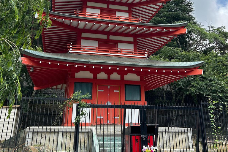 Mt Fuji Day tour by Car with English speaking driver Guide