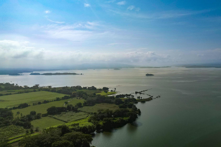 Suchitoto: City tour + Indigo Workshop & Sunset Lake