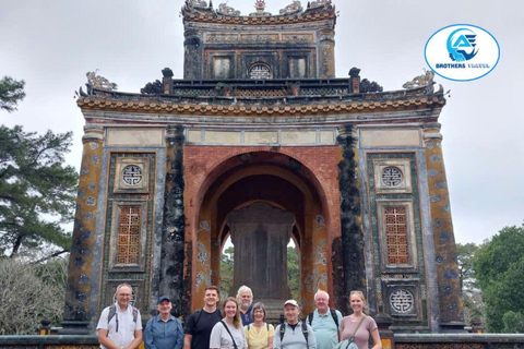 Vom Hafen Chan May: Entdecke die Kultur und Küche von HueHue Citadel, Dong Ba Market, Khai Dinh Tomb, Thien Mu Pagoda
