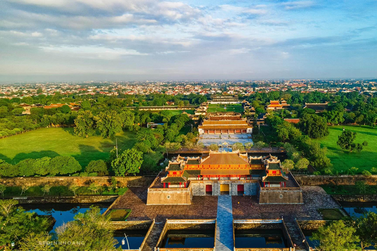 Danang: Hue Imperial City met of zonder Hai Van Mountain Pass