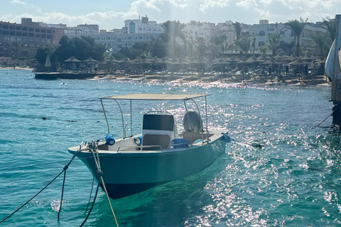 Sea taxi to Magawish island by speedboat