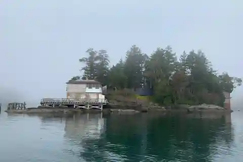 Paddling tour to the Historical Cole Island - Victoria BC