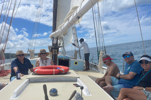 St. Kitts i Nevis: Schooner Alexander Hamilton Sailing ...