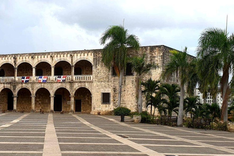Santo Domingo: Small Group Tour with Cable Car from Bayahibe