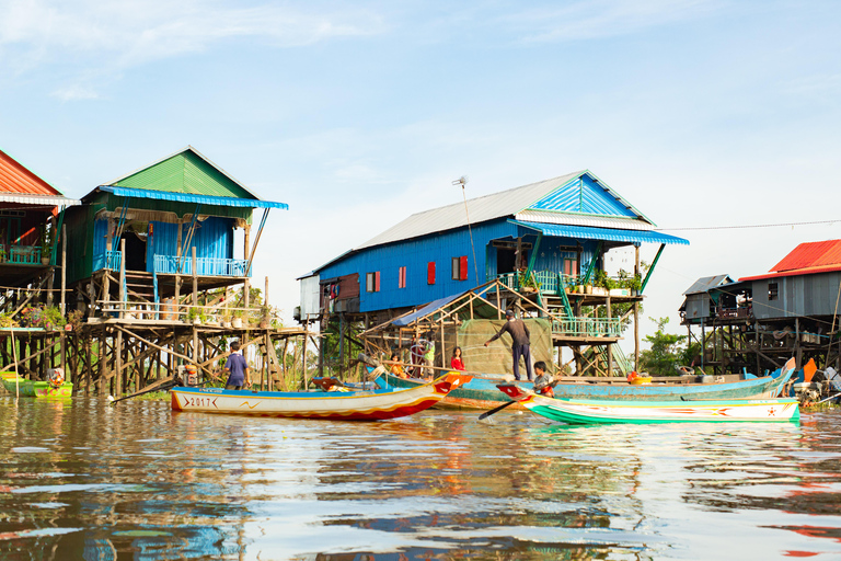 Puesta de Sol sobre el Lago Tonle Sap y Visita al Pueblo Flotante