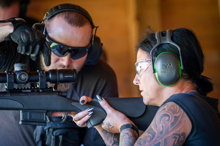 Prag: Outdoor-Schießerlebnis mit bis zu 10 GewehrenPrag: 2-stündiges Outdoor-Schießerlebnis - 7-Waffen-Paket