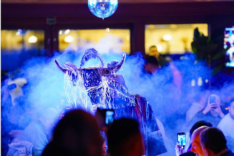 Stambuł: magia Bosforu, pełny posiłek i turecki showAlcohol Menu Meeting on point