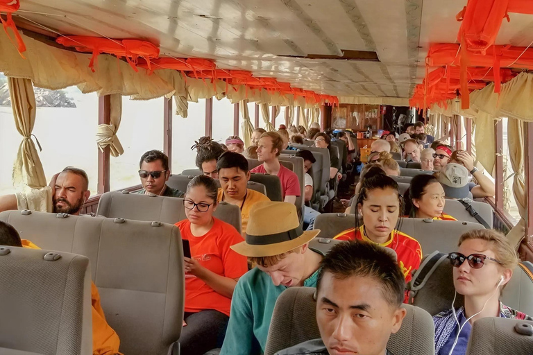 Z Chiang Rai do Luang Prabang: Powolna łódź 2 dni 1 nocWycieczka 2-dniowa z Chiang Rai do Luang Prabang powolną łodzią